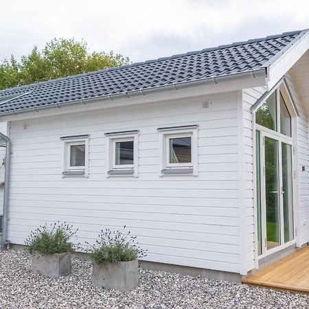Апартаменты Malevik Tiny House Kullavik Экстерьер фото
